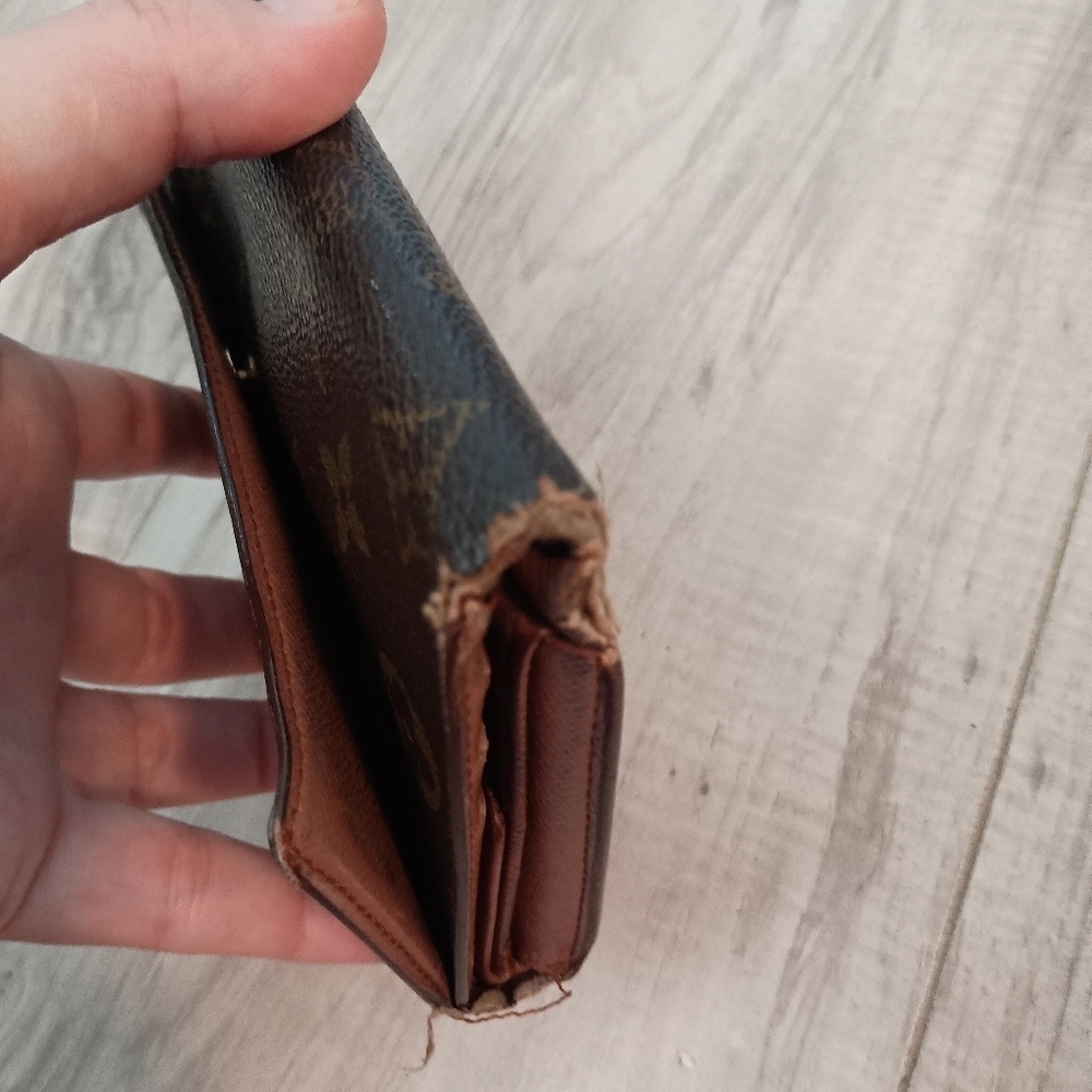 Louis Vuitton Monogram Porte Tresor International Long Trifold Wallet - Picture 5 of 16